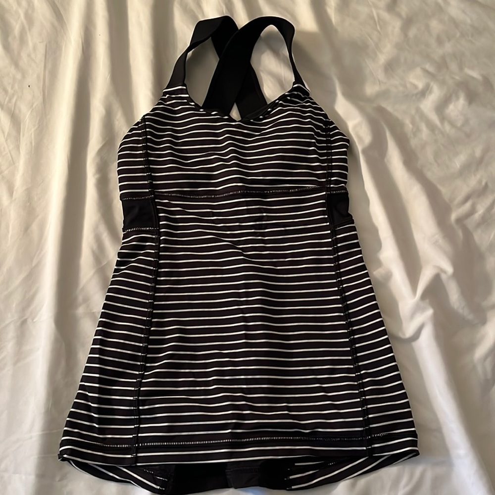 Lululemon black tank top size 2